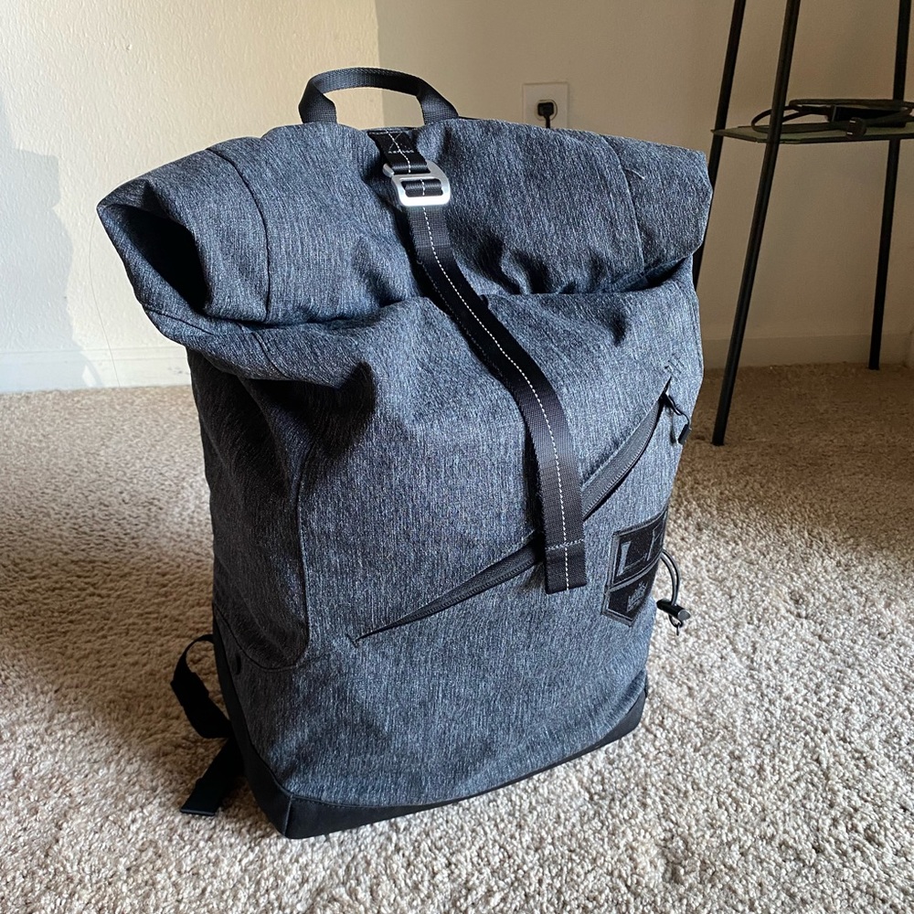 Custom lulu lemon LA kings back pack